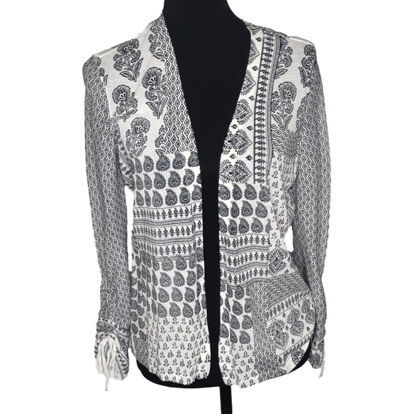 Chico's black and white open long sleeve damask sweater, size 6, NWOT - Picture 2 of 9